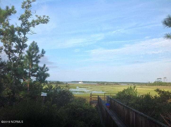 205 Sunset Point Road Beaufort, NC 28516 - Photo 4 of 49 Watching the ICW
