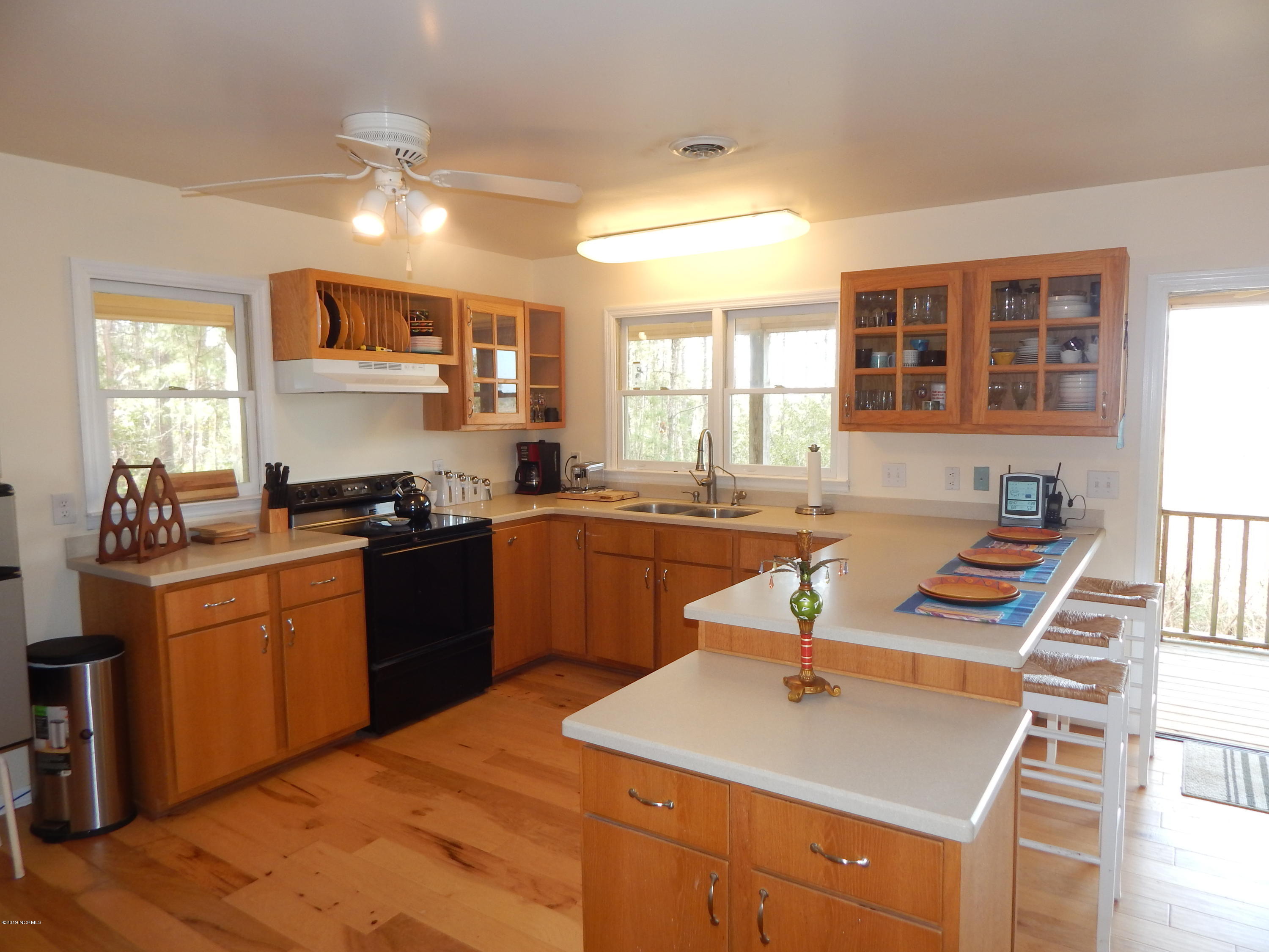 205 Sunset Point Road Beaufort, NC 28516 - Photo 8 of 49 Great Counter Top Space