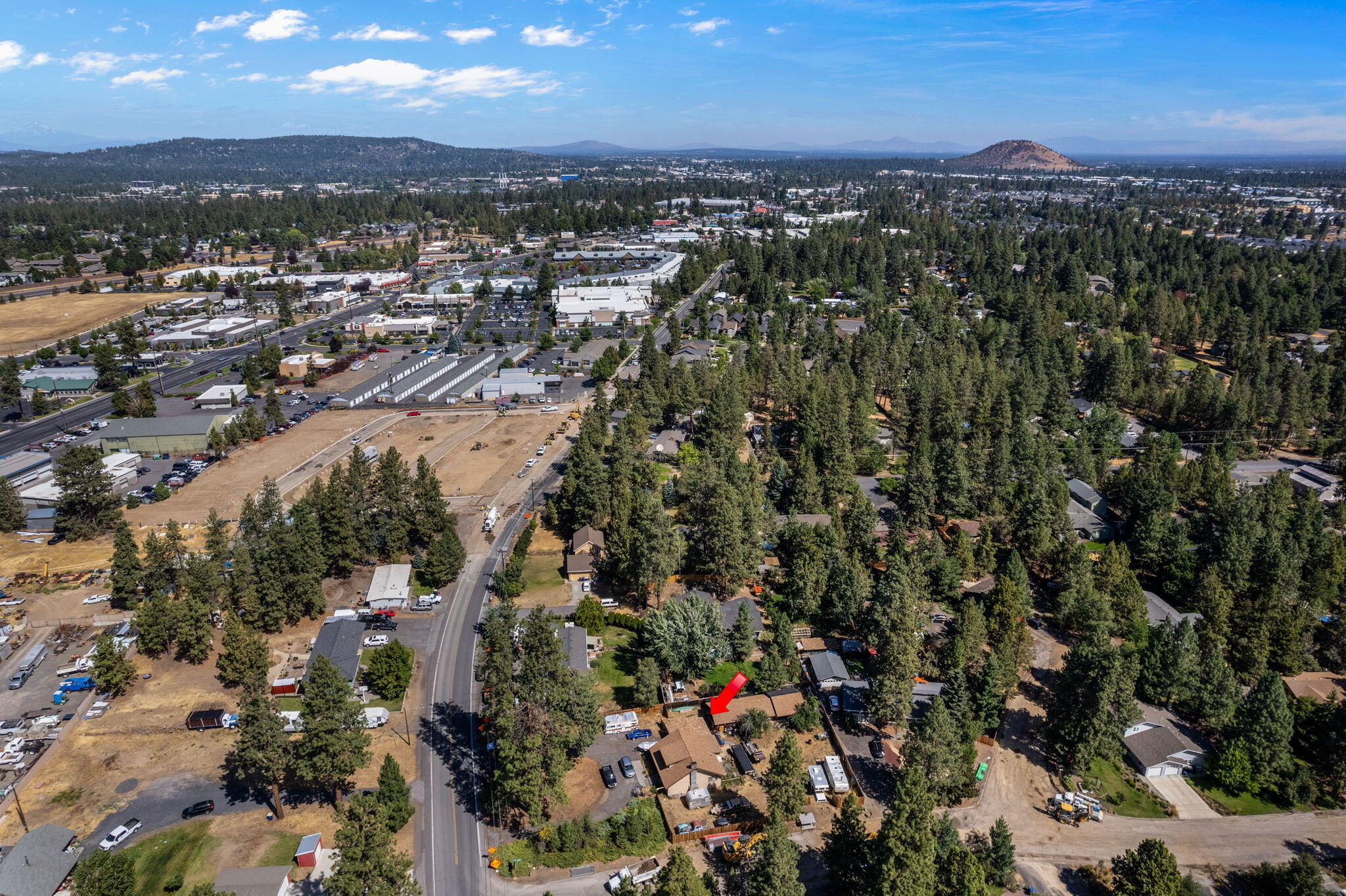 61170 Parrell Road Bend, OR 97702 - Photo 7 of 21 2024_08_20_61179_parrell_road-5