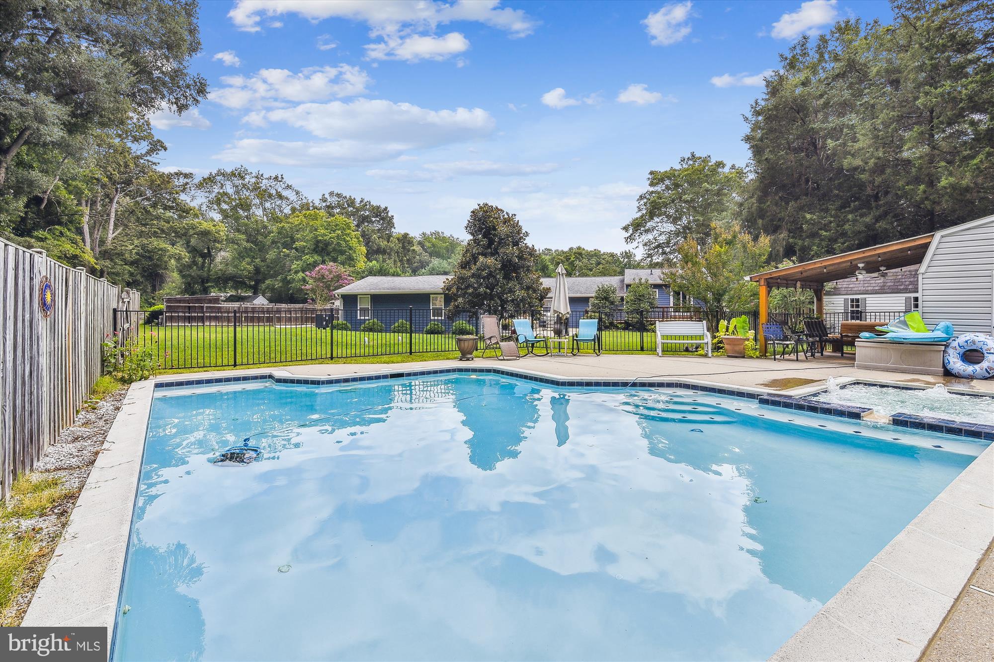 3748 Ridgewood Road Davidsonville, MD 21035 - Photo 2 of 34 Pool