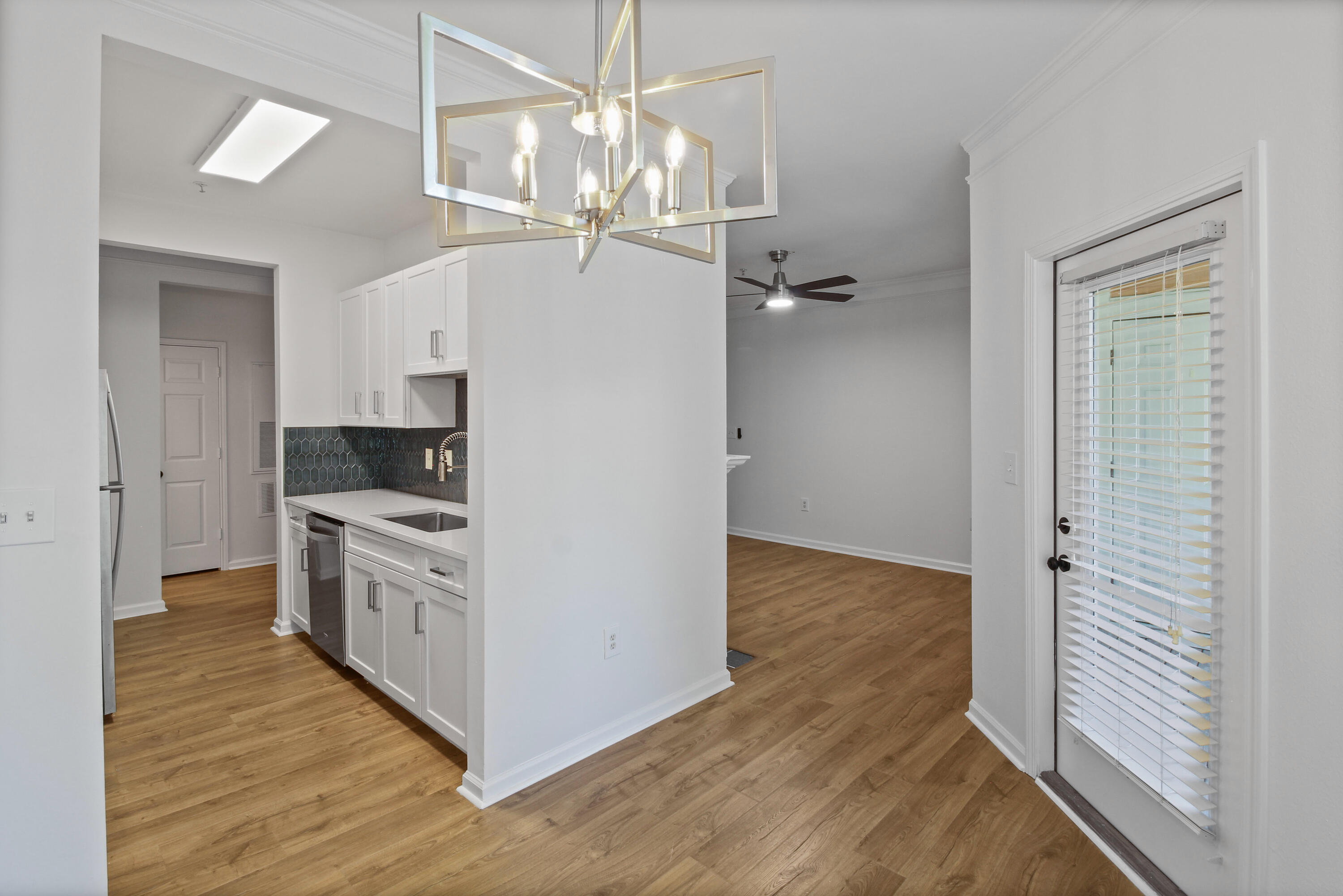 2033 Chatelain Way Mount Pleasant, SC 29464 - Photo 7 of 25 2033_7