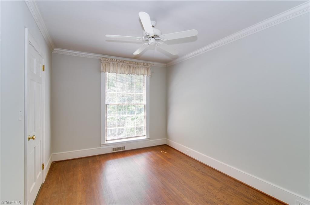 710 Brookside Drive High Point, NC 27262 - Photo 12 of 27