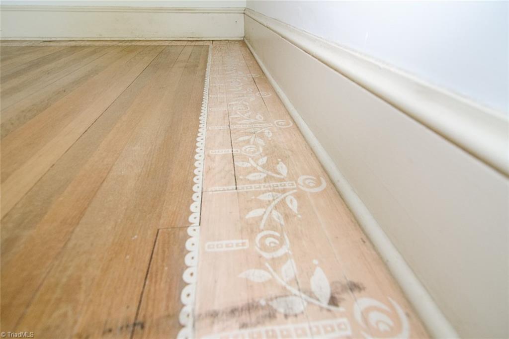 710 Brookside Drive High Point, NC 27262 - Photo 17 of 27