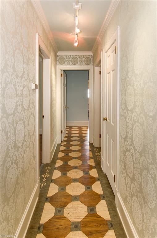 710 Brookside Drive High Point, NC 27262 - Photo 9 of 27