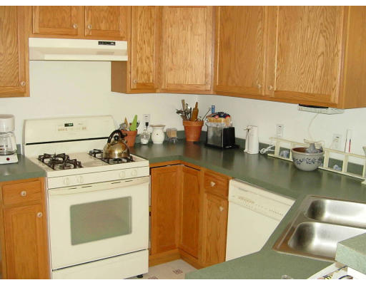 103 Monson Road Wales, MA 01081 - Photo 2 of 6