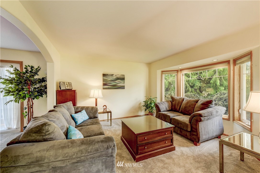 19632 Winesap Road Bothell, WA 98012 - Photo 4 of 23