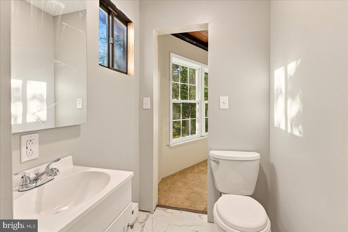 7823 Supinlick Ridge Road Mount Jackson, VA 22842 - Photo 35 of 58 Bright and airy bathroom retreat.