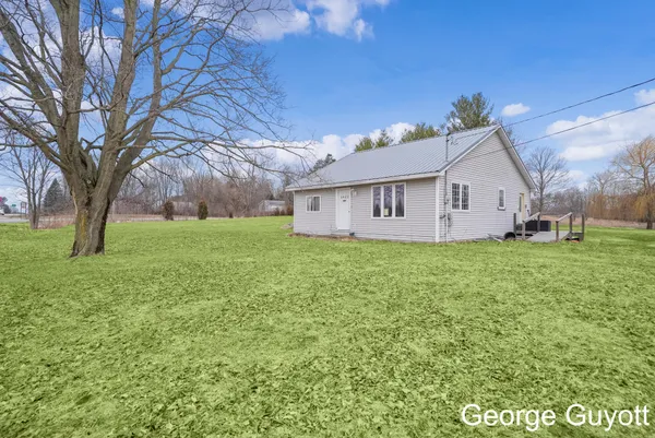 $249,900 | 4823 84th Street Southeast, Caledonia, MI 49316