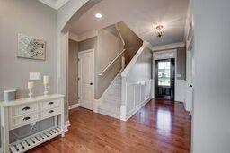 Foyer/Stairs