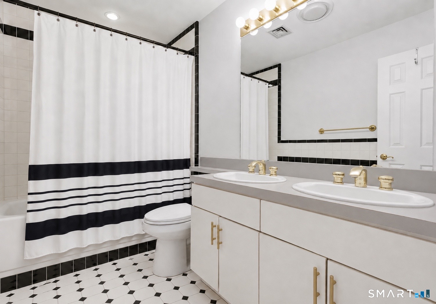 239 Front Street, Unit B New Haven, CT 06513 - Photo 17 of 20