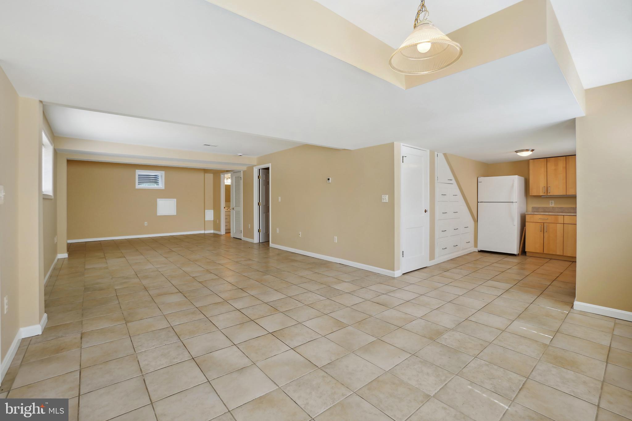 8600 Grubb Road Chevy Chase, MD 20815 - Photo 22 of 36 a view of an empty room