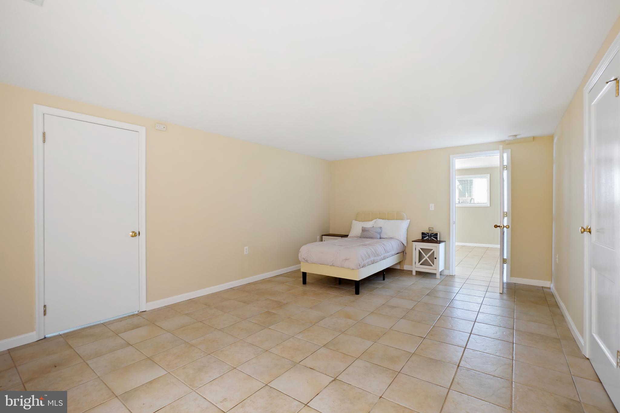8600 Grubb Road Chevy Chase, MD 20815 - Photo 25 of 36 a living room with furniture and a table