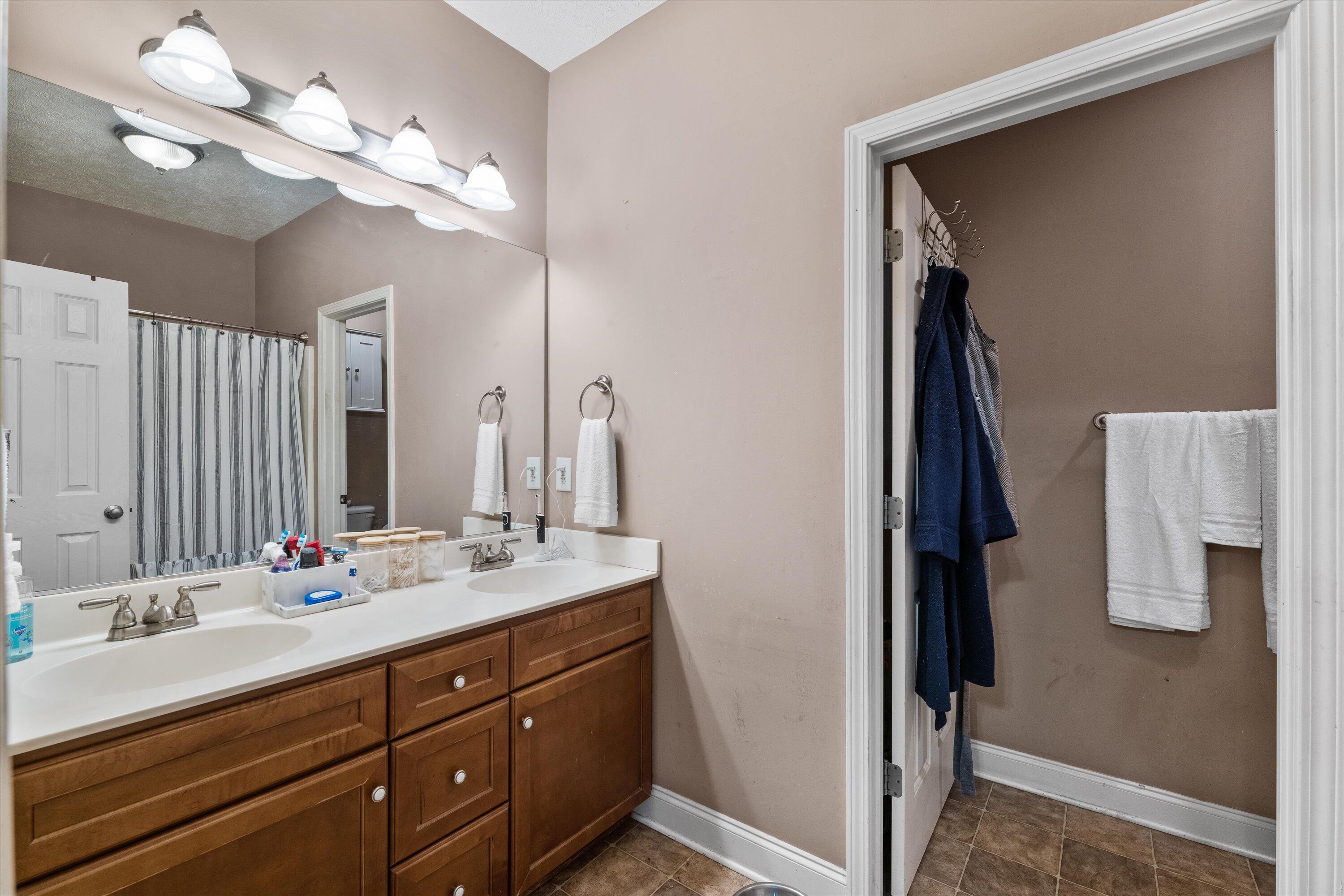 1126 Springfield Church Road Trenton, SC 29847 - Photo 18 of 44 Master Bath