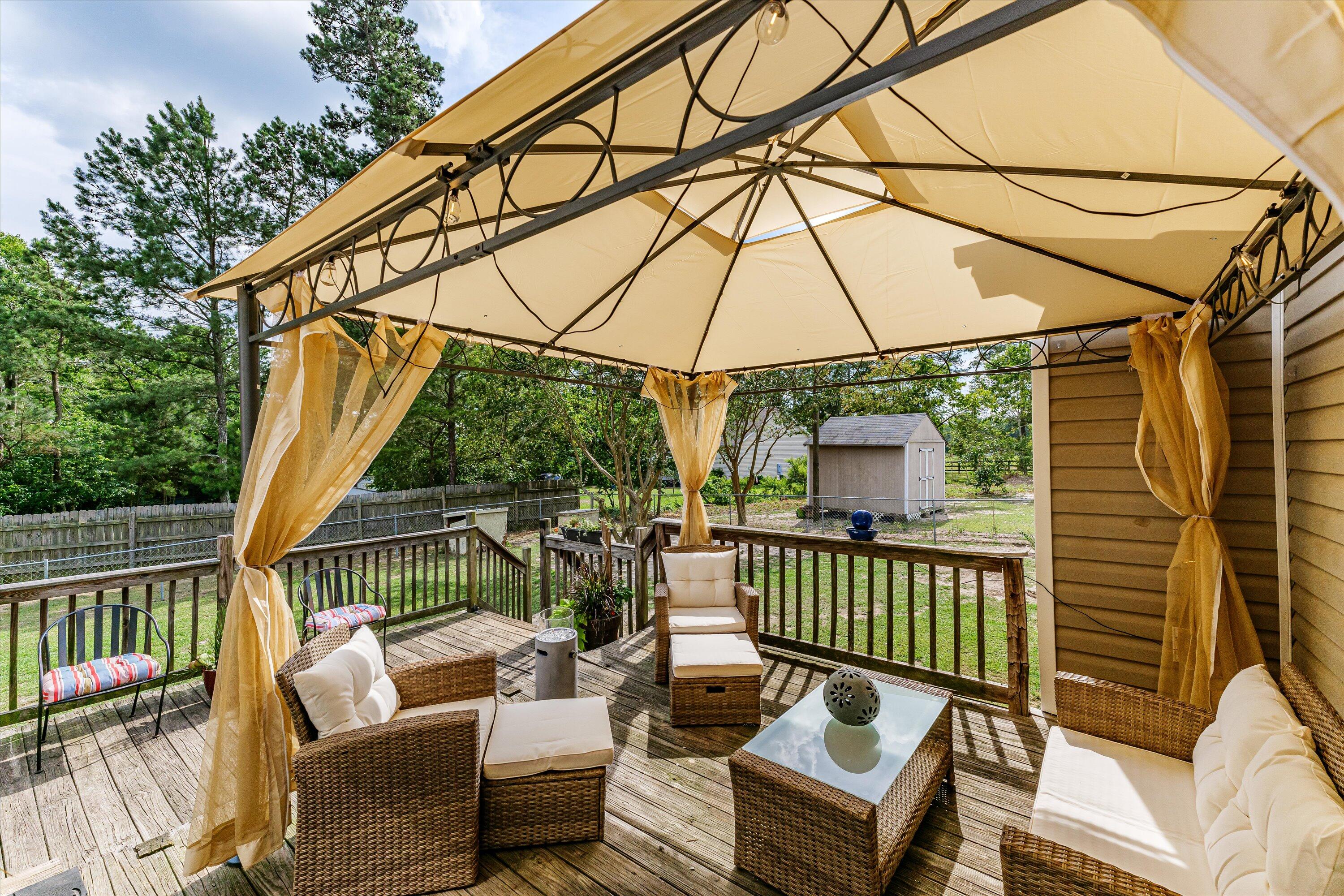 1126 Springfield Church Road Trenton, SC 29847 - Photo 28 of 44 Back Deck
