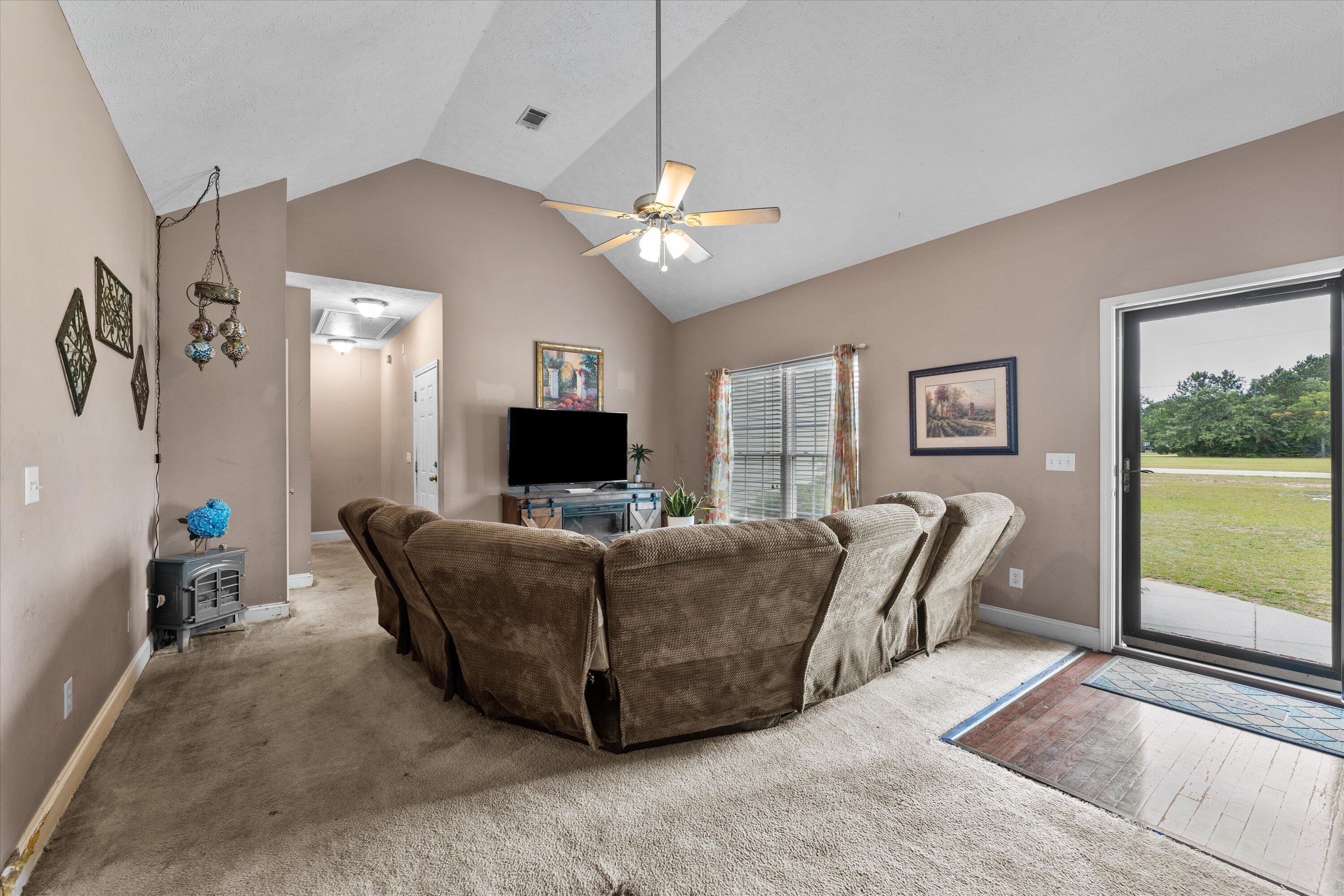 1126 Springfield Church Road Trenton, SC 29847 - Photo 6 of 44 28-P1748330