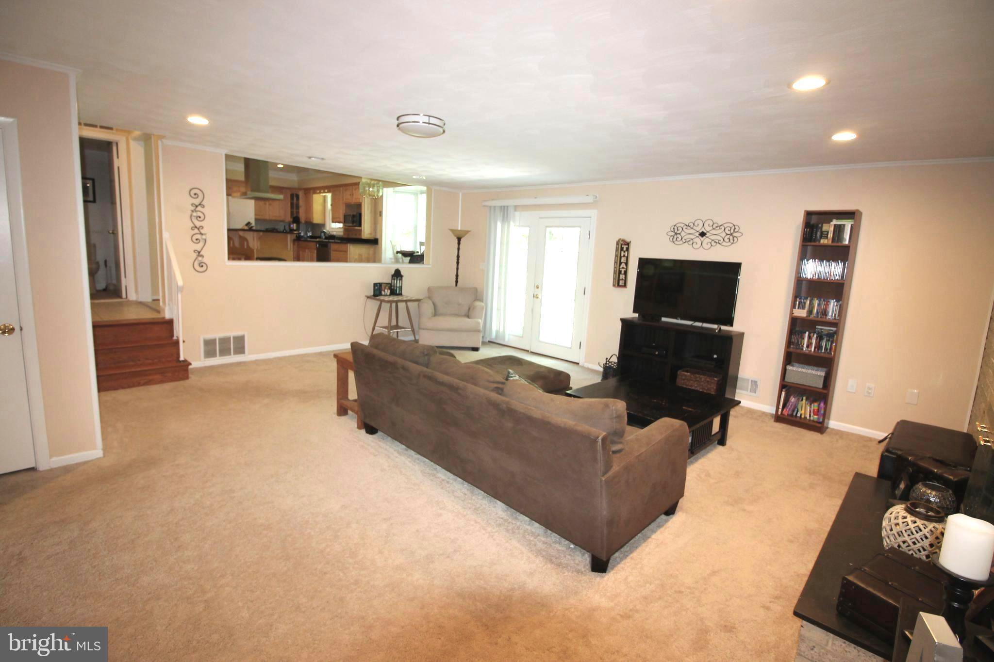 2709 Village Lane Silver Spring, MD 20906 - Photo 8 of 56 Gallery Image 8