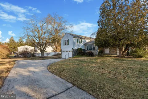 $560,000 | 997 Blue Rock Lane, Blue Bell, PA 19422