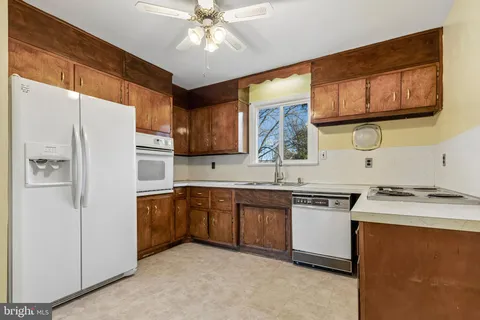 $560,000 | 997 Blue Rock Lane, Blue Bell, PA 19422