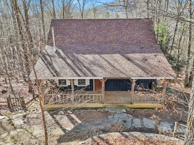 $495,000 | 102 Knobster Way, Glenville, NC 28736