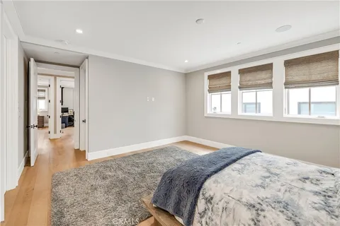 $3,249,000 | 715 2nd Street, Hermosa Beach, CA 90254