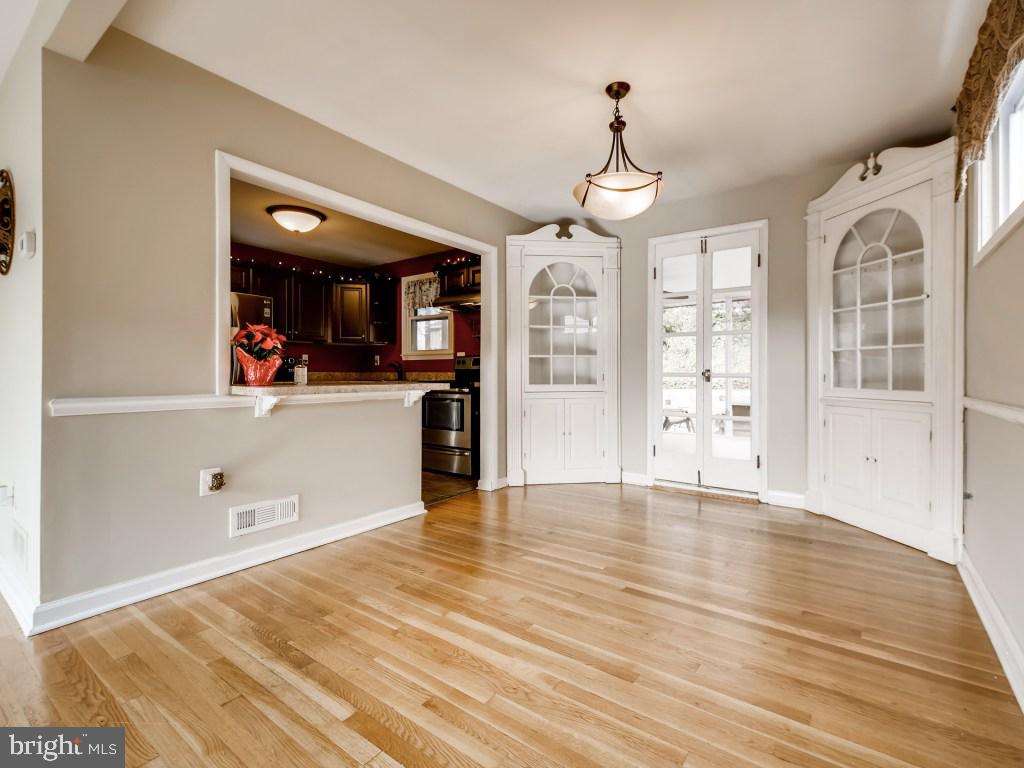 1912 Rollingwood Road Baltimore, MD 21228 - Photo 7 of 42