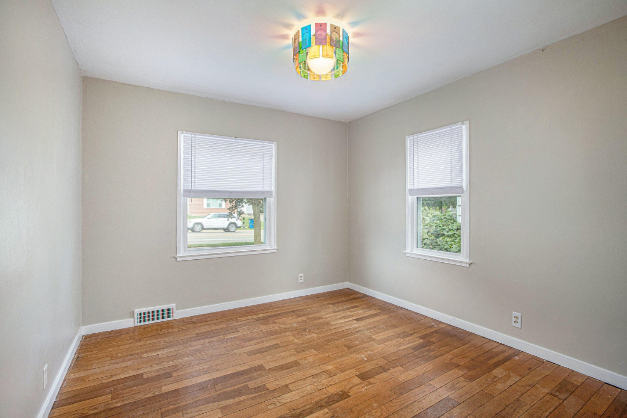 719 Whites Road Kalamazoo, MI 49008 - Photo 9 of 20 NDP-DNGs_108