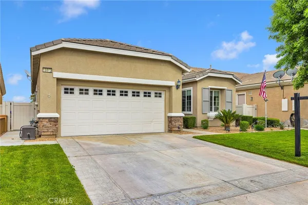$406,000 | 10863 Katepwa Street, Apple Valley, CA 92308