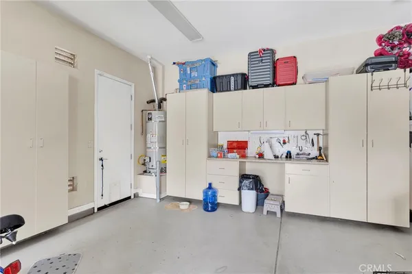$406,000 | 10863 Katepwa Street, Apple Valley, CA 92308