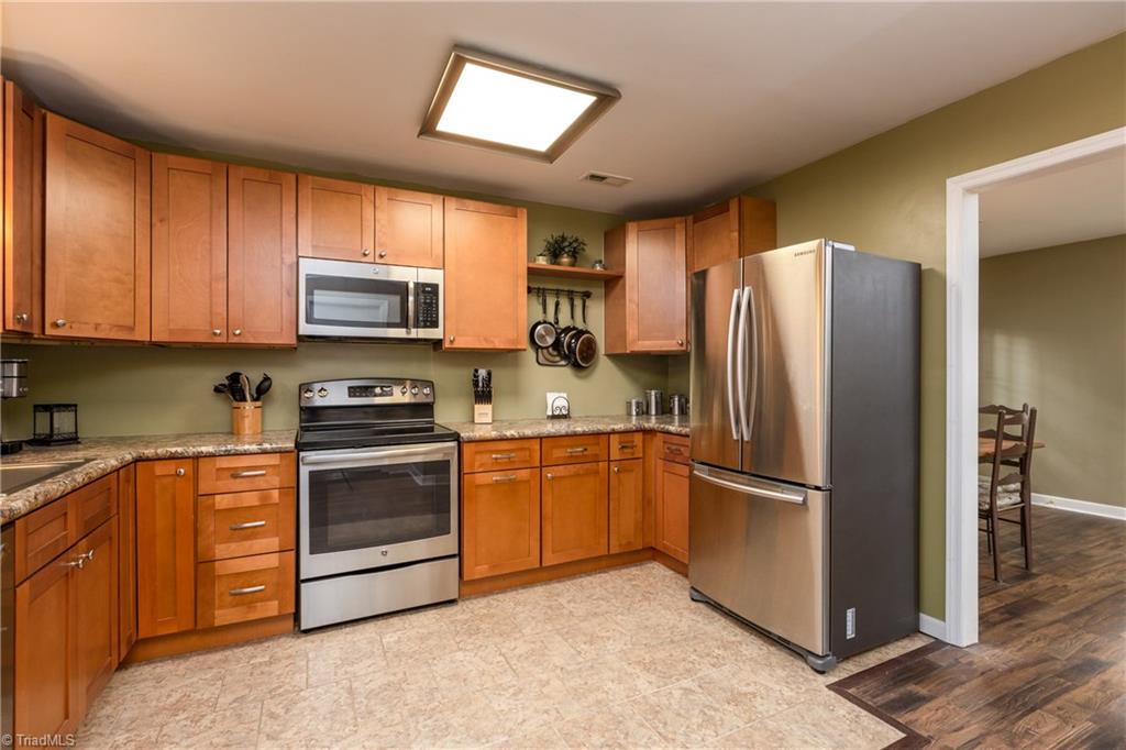 1030 Tiger Trail Road King, NC 27021 - Photo 6 of 21