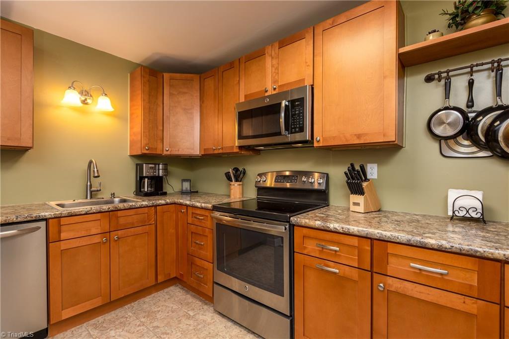 1030 Tiger Trail Road King, NC 27021 - Photo 7 of 21