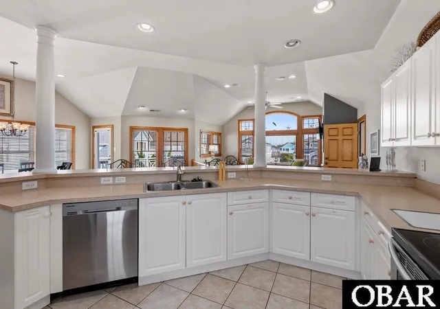 $899,000 | 792 Broad Street, Corolla, NC 27927