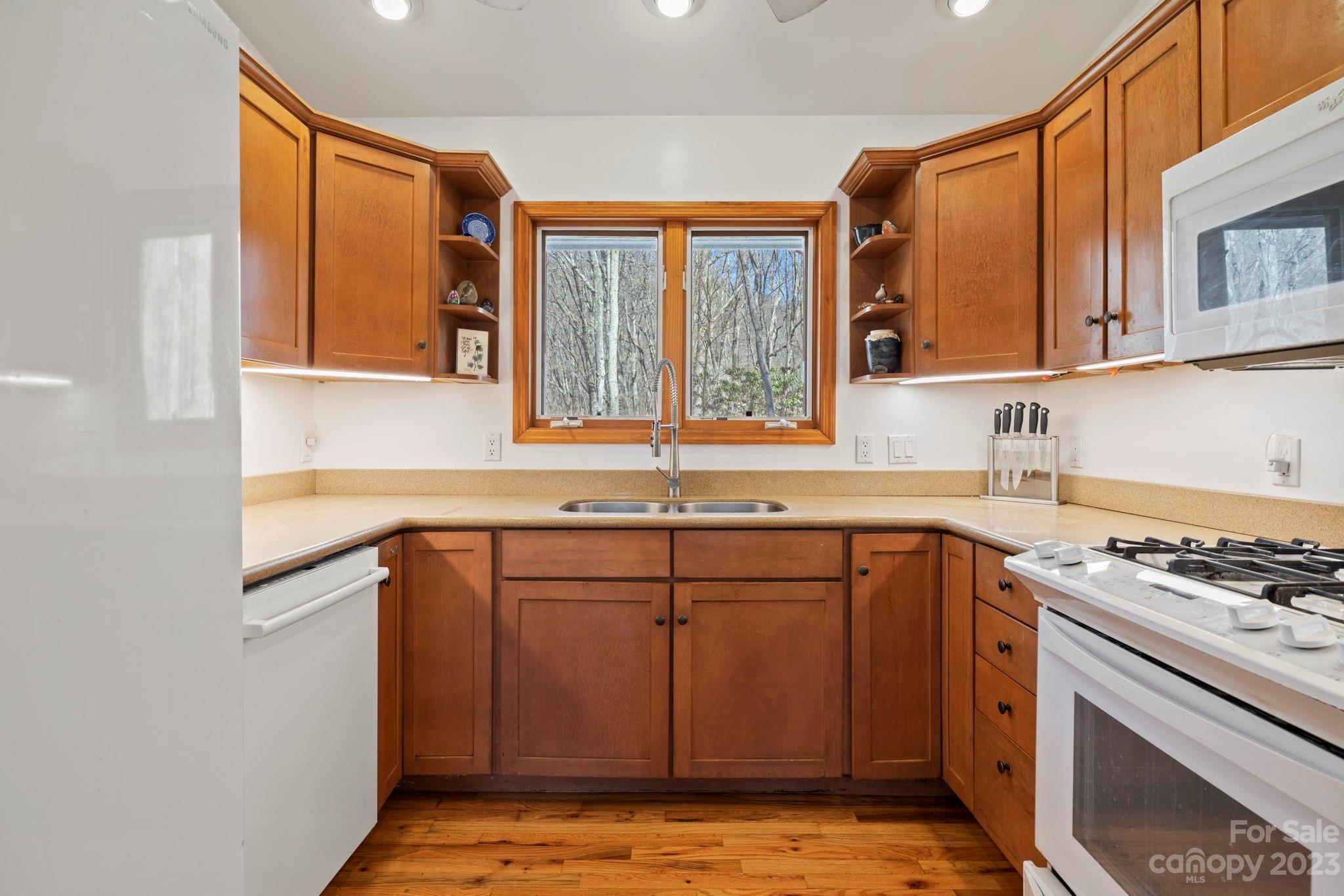 848 Panther Branch Road Hot Springs, NC 28743 - Photo 16 of 48 Gallery Image 16