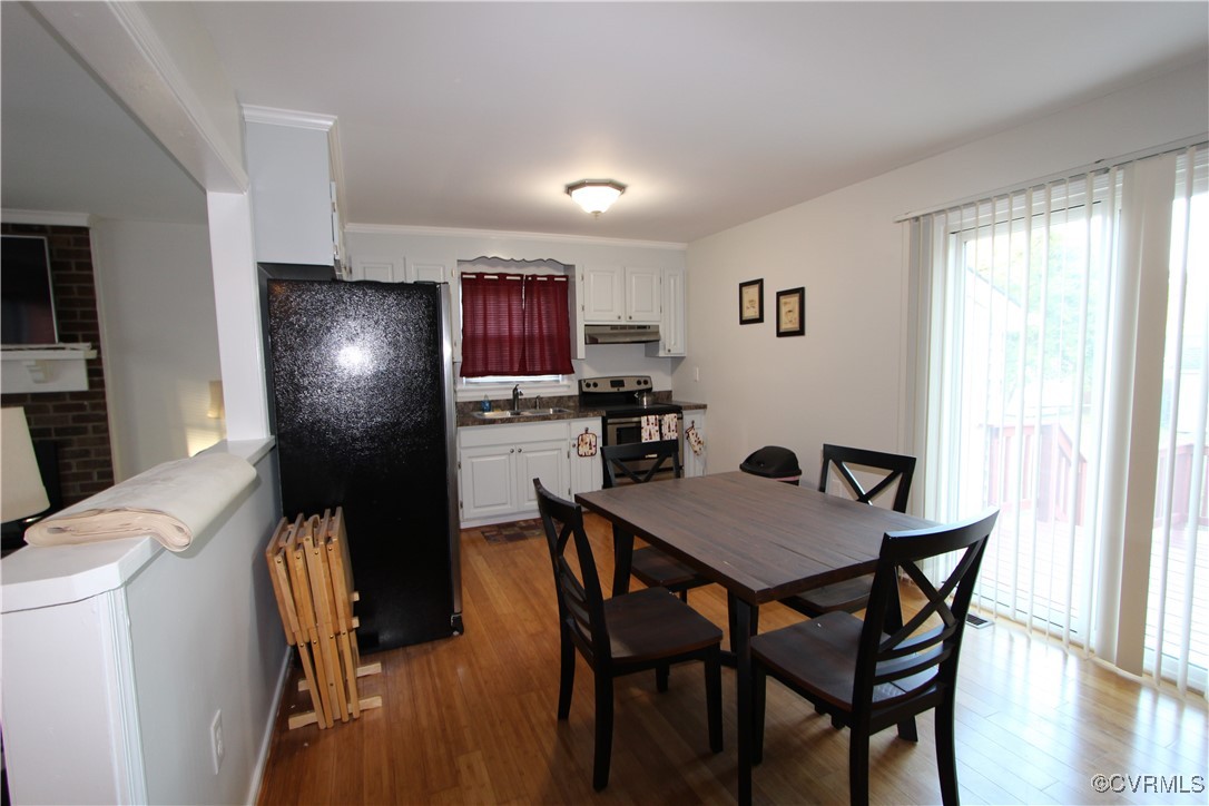 4849 Wilconna Road Chesterfield, VA 23832 - Photo 3 of 8 a dining room with furniture and window