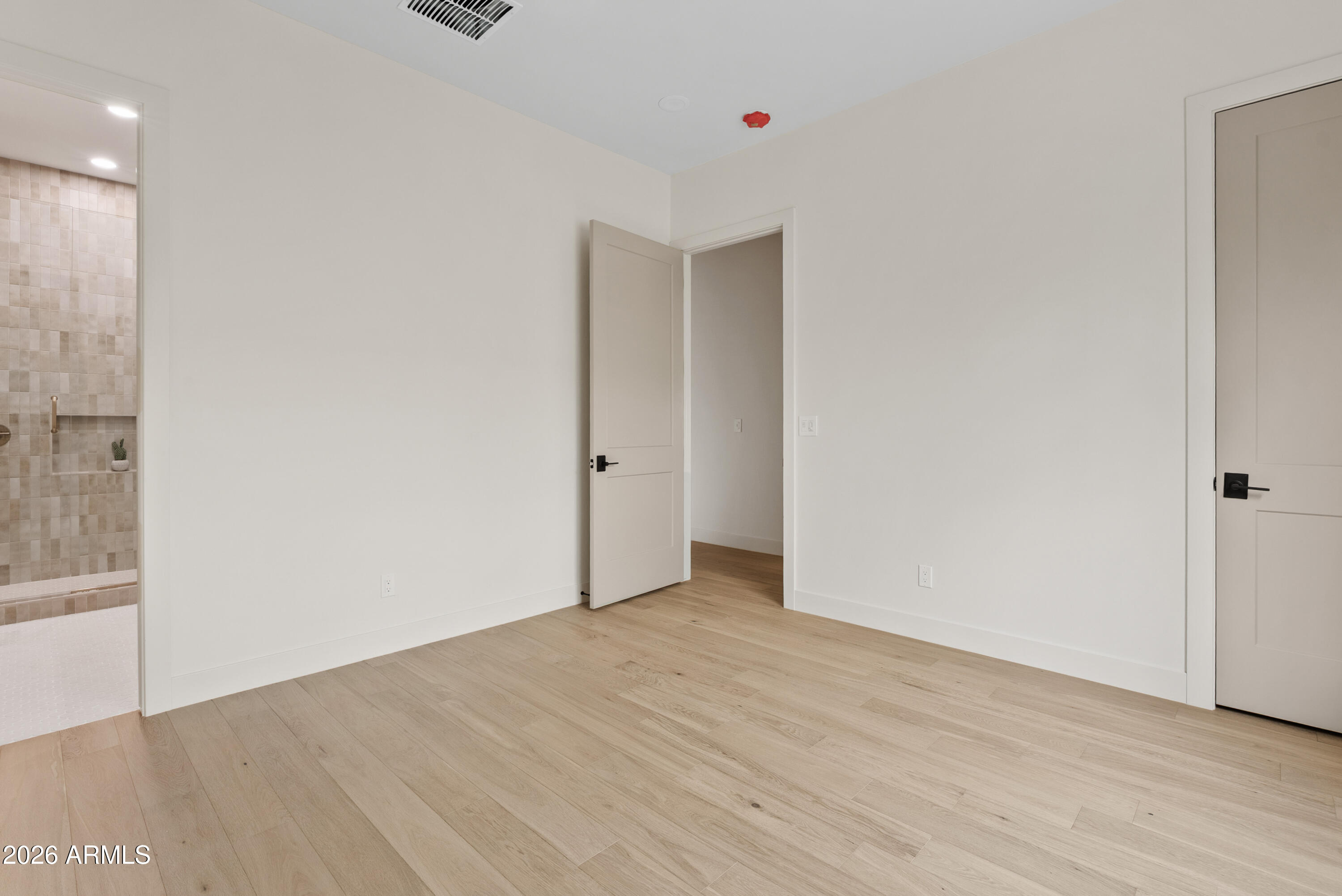 4035 East Osborn Road Phoenix, AZ 85018 - Photo 38 of 63 a view of an empty room