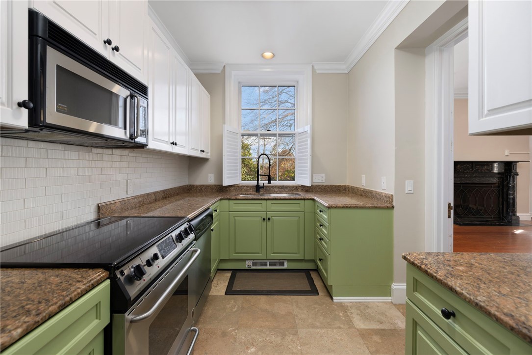 72 Manning Street, Unit 1 Providence, RI 02906 - Photo 14 of 33