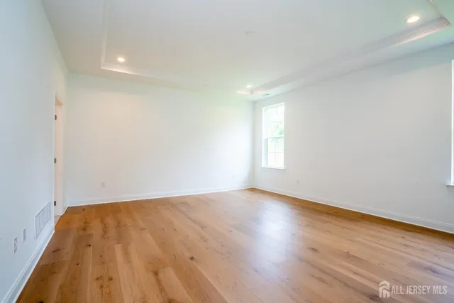 $1,189,900 | 15 Ashlynn Court, Manalapan, NJ 07726