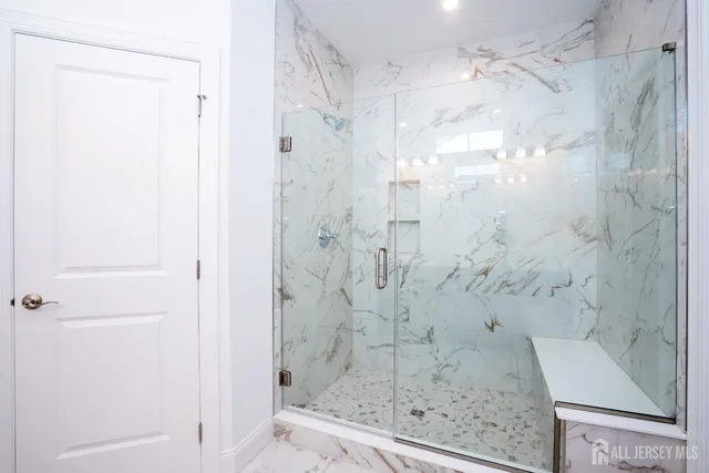 $1,189,900 | 15 Ashlynn Court, Manalapan, NJ 07726