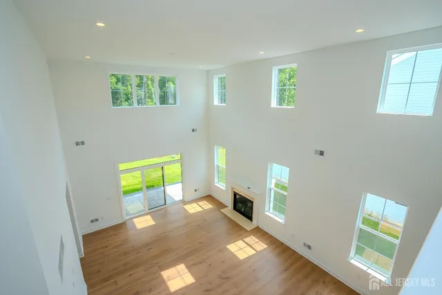 $1,189,900 | 15 Ashlynn Court, Manalapan, NJ 07726