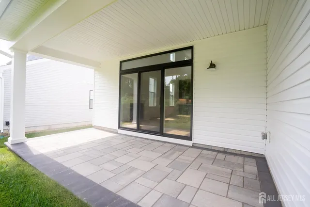 $1,189,900 | 15 Ashlynn Court, Manalapan, NJ 07726