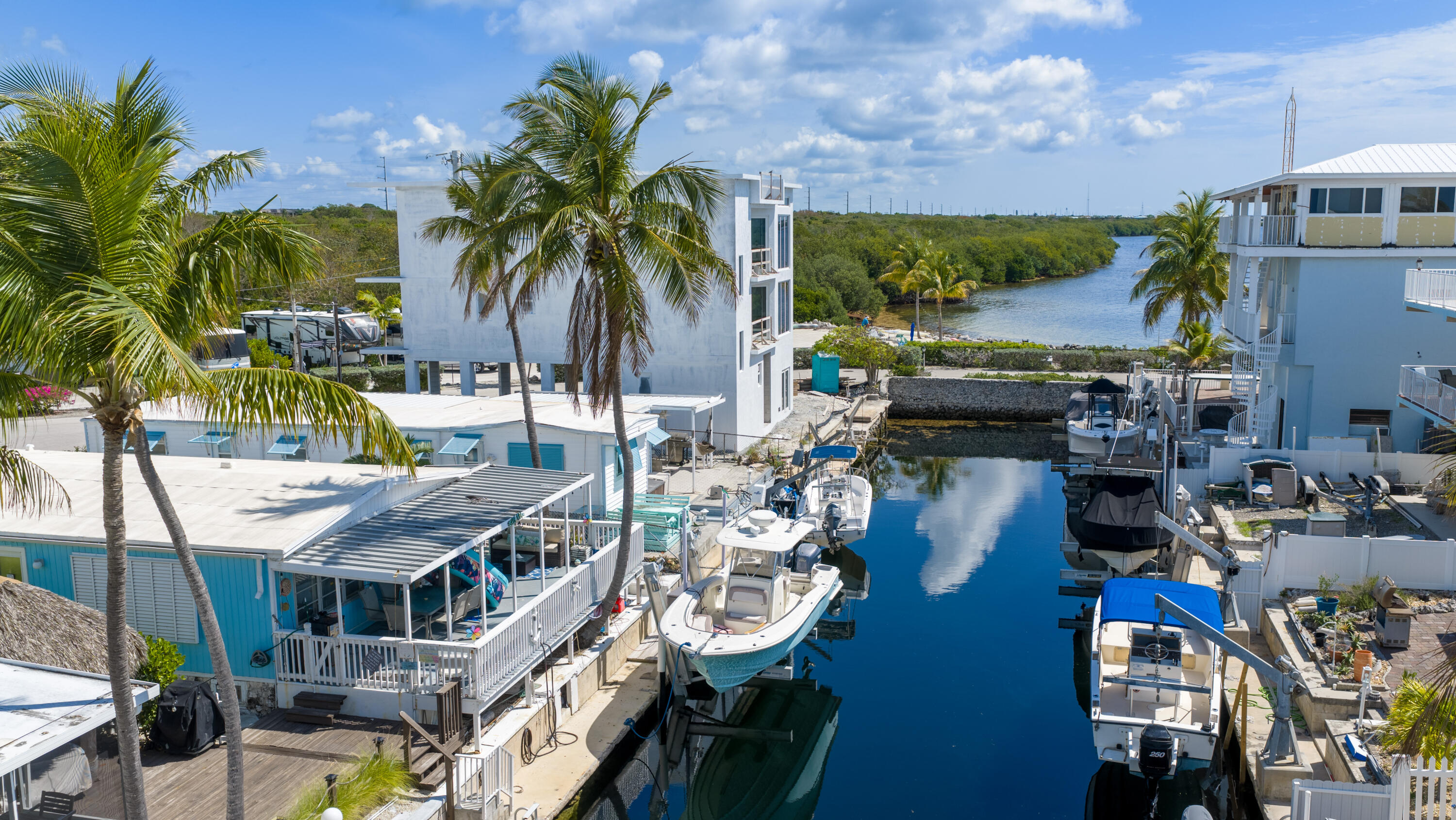 205 Humpty Dumpty Drive Key Largo, FL 33037 - Photo 4 of 40 Ocean views!