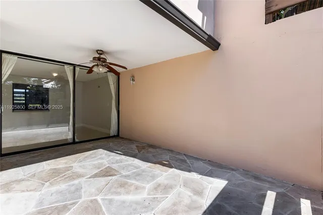 $429,000 | 120 Southwest 96th Terrace, Unit 204, Plantation, FL 33324