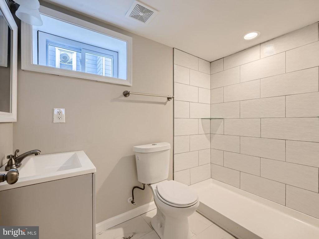 5607 Tramore Road Baltimore, MD 21214 - Photo 20 of 26