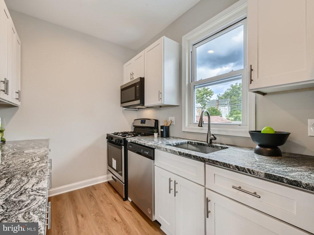 5607 Tramore Road Baltimore, MD 21214 - Photo 9 of 26