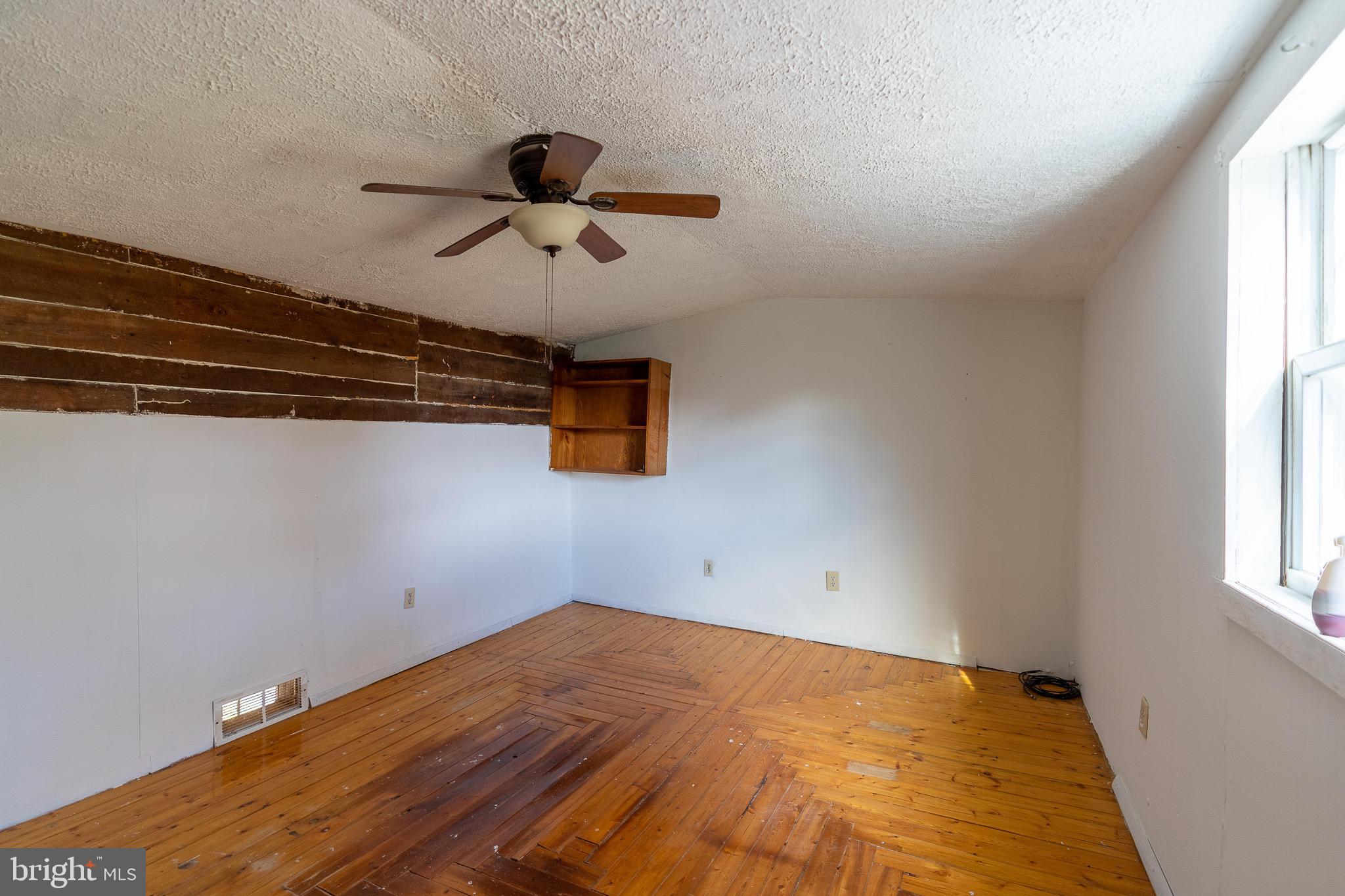 9472 Supinlick Ridge Road Mount Jackson, VA 22842 - Photo 21 of 27