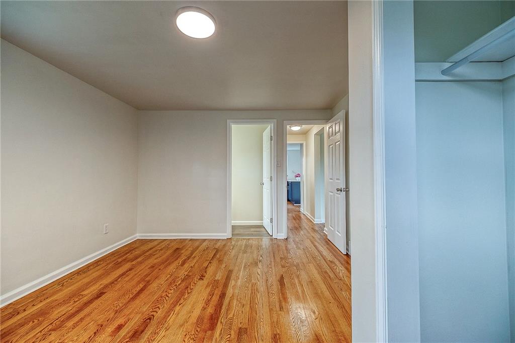 349 Orchard Spring Road Pittsburgh, PA 15220 - Photo 13 of 29 Gallery Image 13