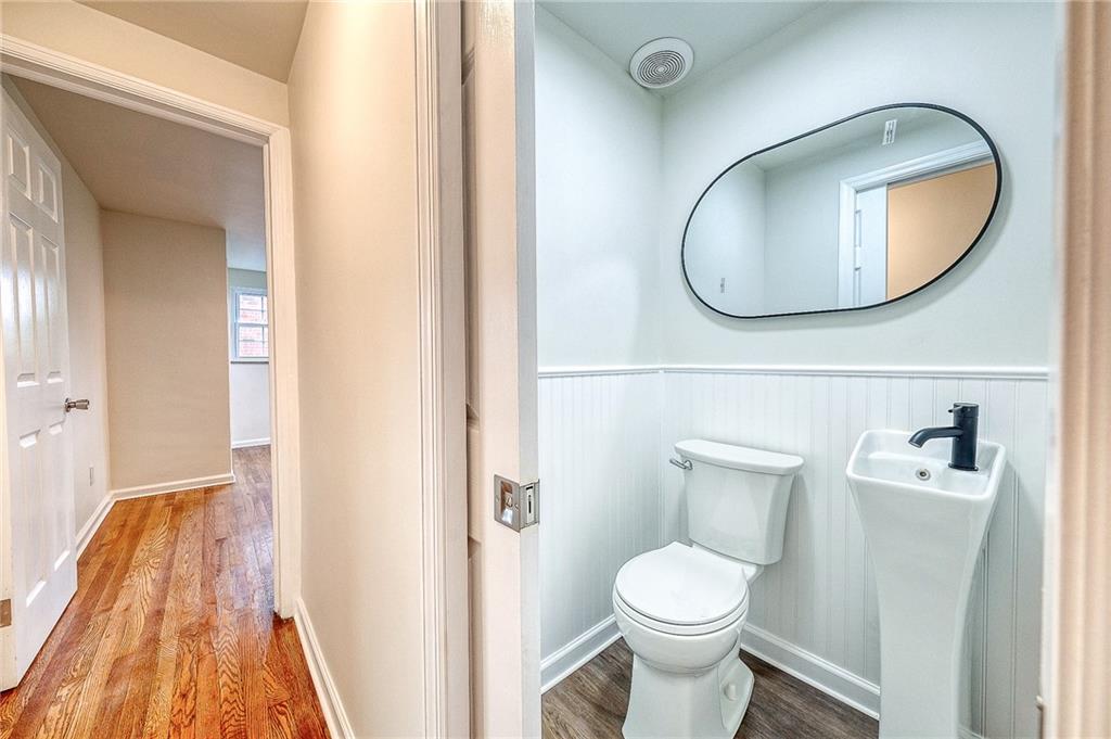 349 Orchard Spring Road Pittsburgh, PA 15220 - Photo 15 of 29 Gallery Image 15