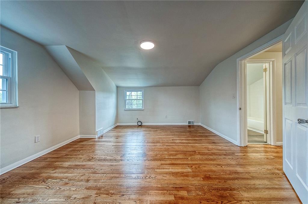 349 Orchard Spring Road Pittsburgh, PA 15220 - Photo 22 of 29 Gallery Image 22