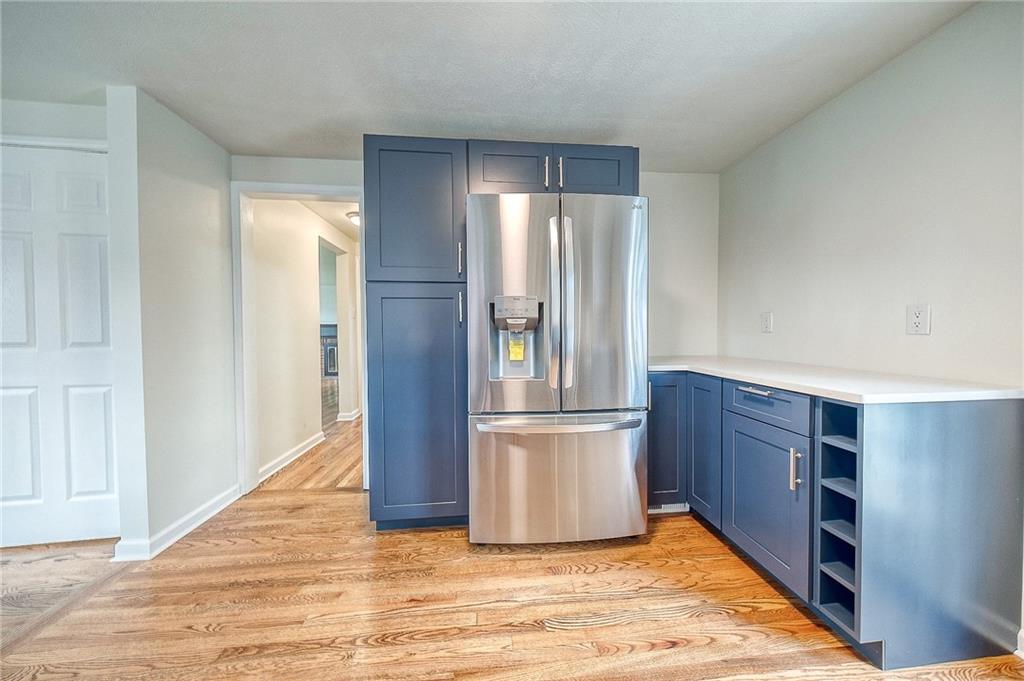 349 Orchard Spring Road Pittsburgh, PA 15220 - Photo 6 of 29 Gallery Image 6