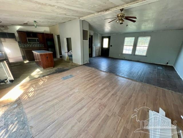 8281 Welcome Road Milton, FL 32583 - Photo 6 of 12 Gallery Image 6