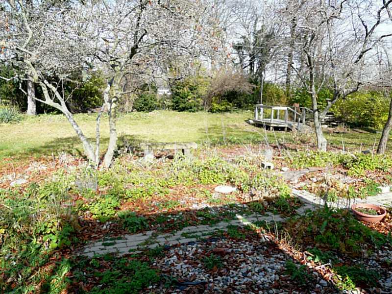 718 Piccadilly Road Anderson, IN 46013 - Photo 13 of 14 Gallery Image 13